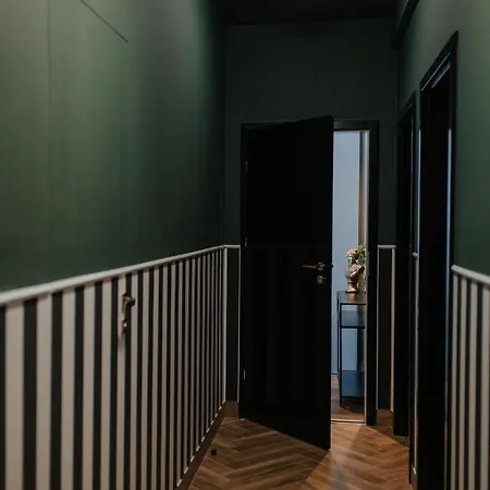 Zamkowe Centrum アパート クフィジン